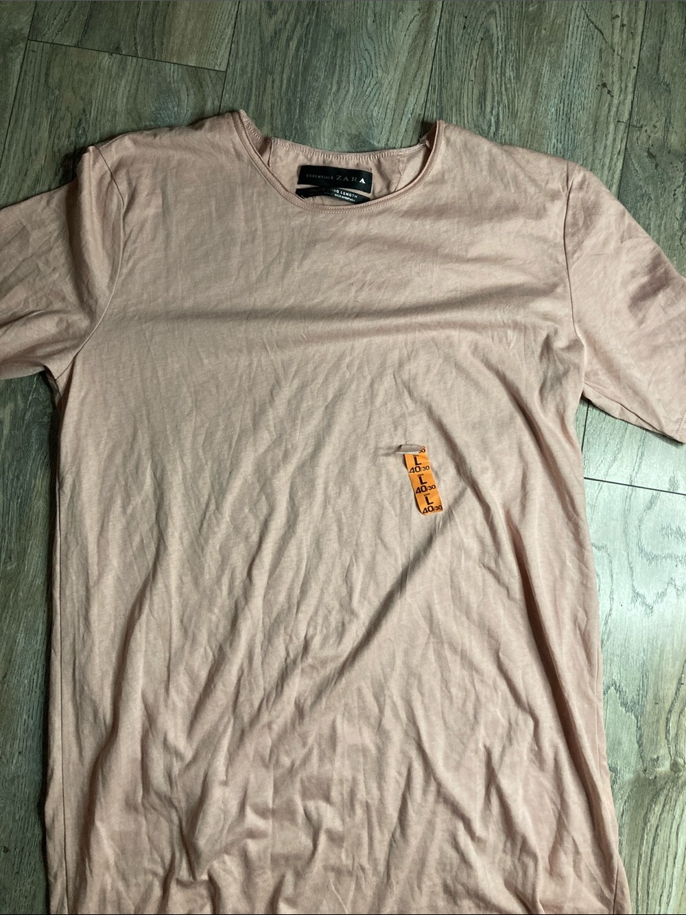 Zara Men Short Sleeve Crew T-Shirt in Pale Pink